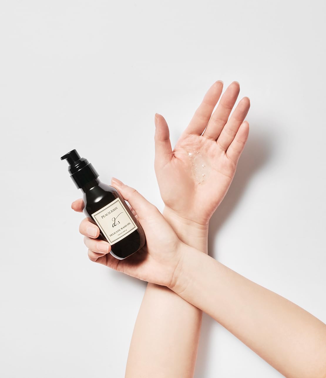 【公式】PEACH JOHN(ピーチ・ジョン) デリケートゾーン デリケートウォッシュ オイル 100ml 【黒ずみ 保湿 オーガニック 日本製 ローズ】 【公式】PEACH JOHN(ピーチ・ジョン) デリケートゾーン デリケートウォッシュ オイル 100ml 【黒ずみ 保湿 オーガニック 日本製 ローズ】