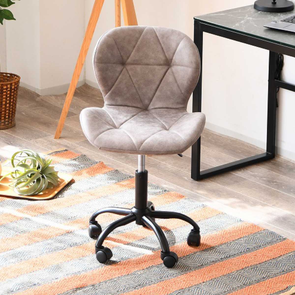 デスクチェア 座面高42.5ー55.5cm エッセイ キャスター付き パソコン チェア 椅子 オフィスチェア 回転 高さ調節 レザー調 おしゃれ オフィス 昇降式 PC ワークチェア デスクチェア 座面高42.5ー55.5cm エッセイ キャスター付き パソコン チェア 椅子 オフィスチェア 回転 高さ調節 レザー調 おしゃれ オフィス 昇降式 PC ワークチェア