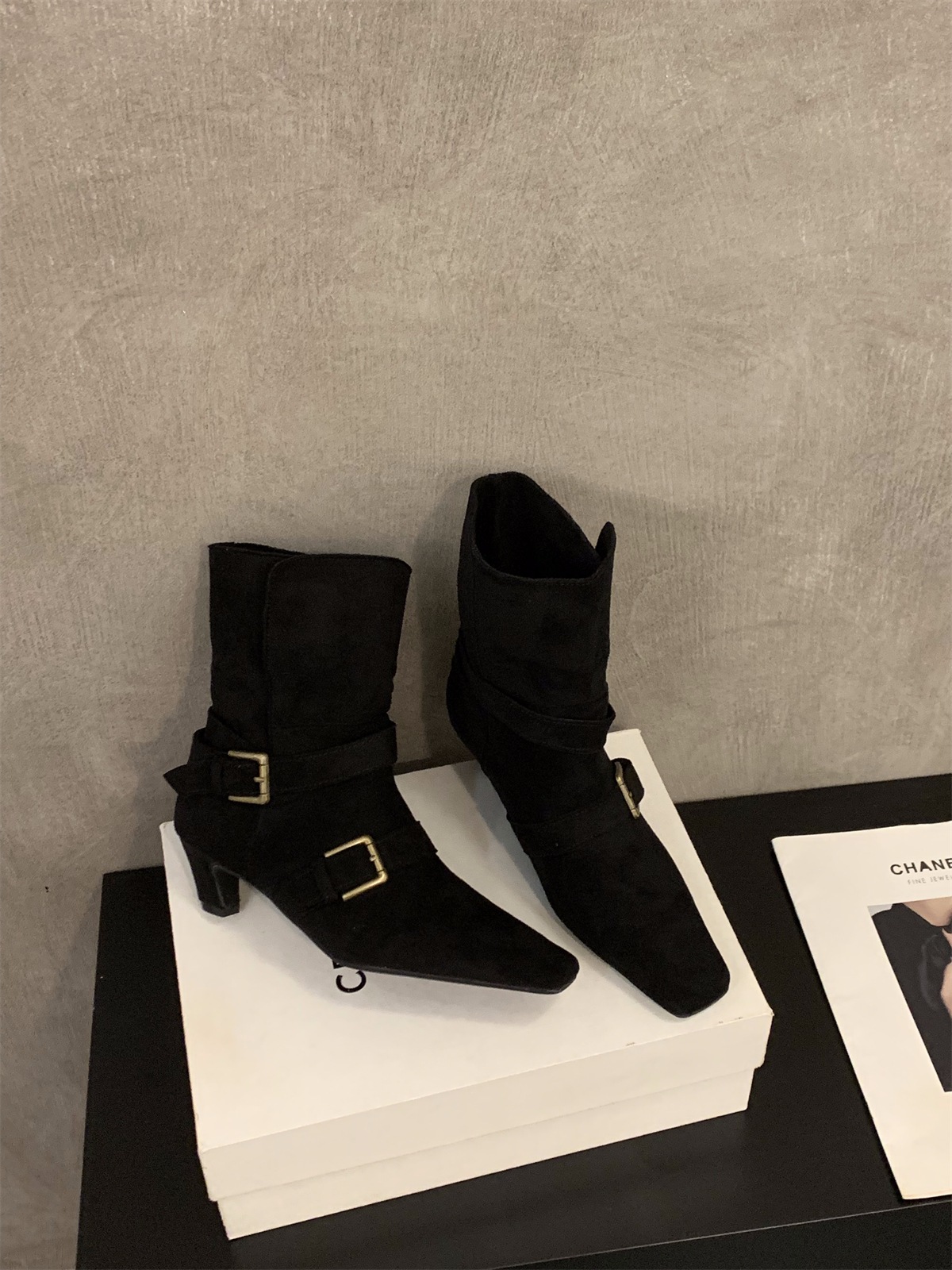 厚いかかとレトロウエスタンデニムブーツスエードマーティンブーツレディースシューズ2024新しい春と秋のシングルブーツ薄い短いブーツ