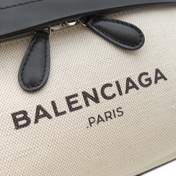 バレンシアガ BALENCIAGA リュック・デイパック バックパック キャンバス レザー ホワイト×ブラック シルバー金具 リュックサック 白 黒 【保存袋】【中古】 バレンシアガ BALENCIAGA リュック・デイパック バックパック キャンバス レザー ホワイト×ブラック シルバー金具 リュックサック 白 黒 【保存袋】【中古】