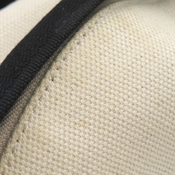 バレンシアガ BALENCIAGA リュック・デイパック バックパック キャンバス レザー ホワイト×ブラック シルバー金具 リュックサック 白 黒 【保存袋】【中古】 バレンシアガ BALENCIAGA リュック・デイパック バックパック キャンバス レザー ホワイト×ブラック シルバー金具 リュックサック 白 黒 【保存袋】【中古】