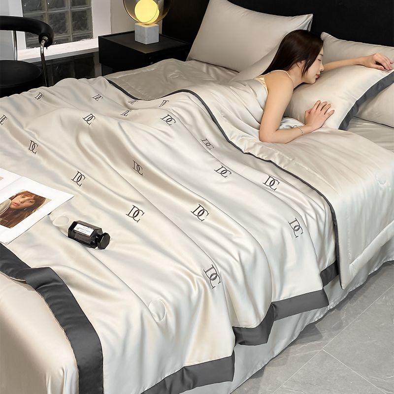 アイスシルク 夏布団 水洗シルク 刺繍 接触冷感 肌掛け布団 エアコン 掛け布団 薄い 布団セット 布団 シーツ 枕カバー 3/4点セット