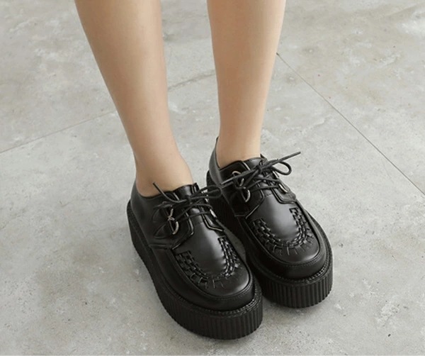 厚底 ラバーソール スニーカー レディース 厚底スニーカー 歩きやすい 厚底 4.5cmヒール 春 秋 可愛い 靴紐 原宿系 コスプレ カジュアルシューズ ファッション プラットフォーム おしゃれ 厚底 ラバーソール スニーカー レディース 厚底スニーカー 歩きやすい 厚底 4.5cmヒール 春 秋 可愛い 靴紐 原宿系 コスプレ カジュアルシューズ ファッション プラットフォーム おしゃれ