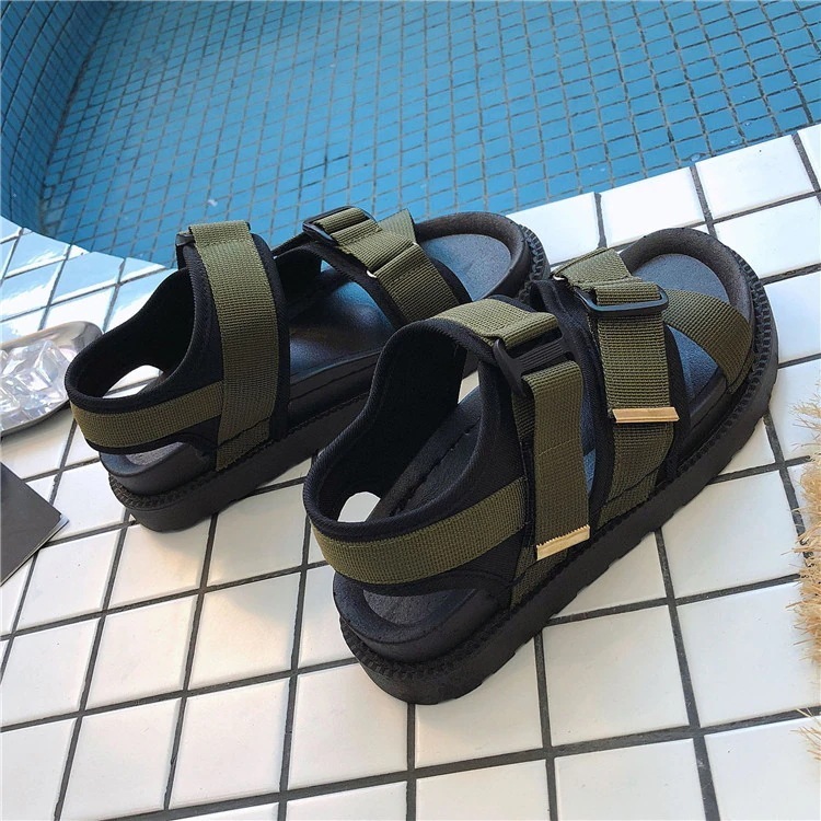 初コーデにオススメマーチン風ベルクロサンダルちょっぴりゴツめのデザインがカワイイ 韓国ファッション マーチン風 厚底サンダル スニーカー 厚底 初コーデにオススメマーチン風ベルクロサンダルちょっぴりゴツめのデザインがカワイイ 韓国ファッション マーチン風 厚底サンダル スニーカー 厚底