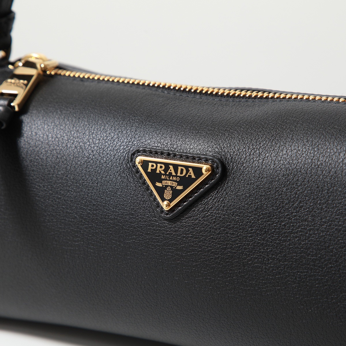 PRADA プラダ ハンドバッグ 1BC239 2CYS レディース レザー ポーチ ショルダーバッグ トライアングルロゴ 鞄 F0002/NERO 1BC239_2CYS_F0002_V_OVO PRADA プラダ ハンドバッグ 1BC239 2CYS レディース レザー ポーチ ショルダーバッグ トライアングルロゴ 鞄 F0002/NERO 1BC239_2CYS_F0002_V_OVO