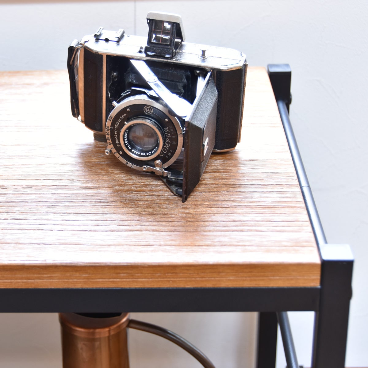 オープンラック 2段 ヴィンテージ調 天然木棚板 幅60cm ラック シェルフ 収納 棚 本棚 天然木 家具 桐 飾り棚 ディスプレイ 間仕切 木製 ブラックアイアン バイカラー