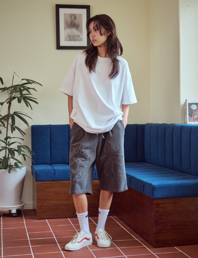 バミューダ スター ピグメント スウェットショーツ スモークブラック　UNISEX