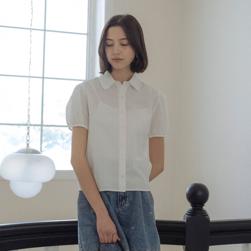 TILLIDIE オープンバックリボンポイントブラウスアイボリー TILLIDIE オープンバックリボンポイントブラウスアイボリー