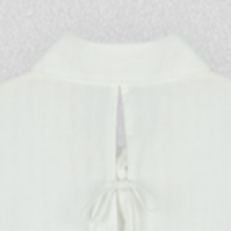 TILLIDIE オープンバックリボンポイントブラウスアイボリー TILLIDIE オープンバックリボンポイントブラウスアイボリー