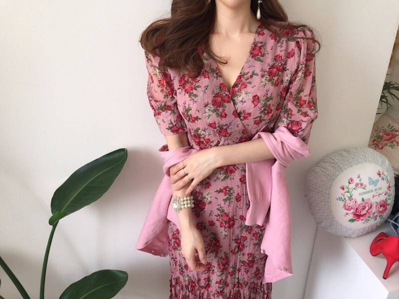 ワンピース レディース シャツ ブラウス ロング ワンピ 半袖 五分袖 夏 フレア スリム タイト 花柄 Vネック イベント 休日 お出かけ デート コーデ 女子会 普段使い エレガント