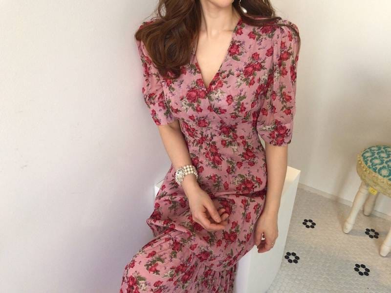 ワンピース レディース シャツ ブラウス ロング ワンピ 半袖 五分袖 夏 フレア スリム タイト 花柄 Vネック イベント 休日 お出かけ デート コーデ 女子会 普段使い エレガント