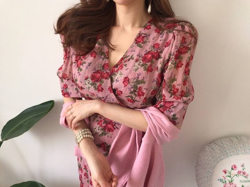 ワンピース レディース シャツ ブラウス ロング ワンピ 半袖 五分袖 夏 フレア スリム タイト 花柄 Vネック イベント 休日 お出かけ デート コーデ 女子会 普段使い エレガント
