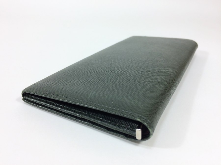 長財布 レザー ディープグリーン 中古品