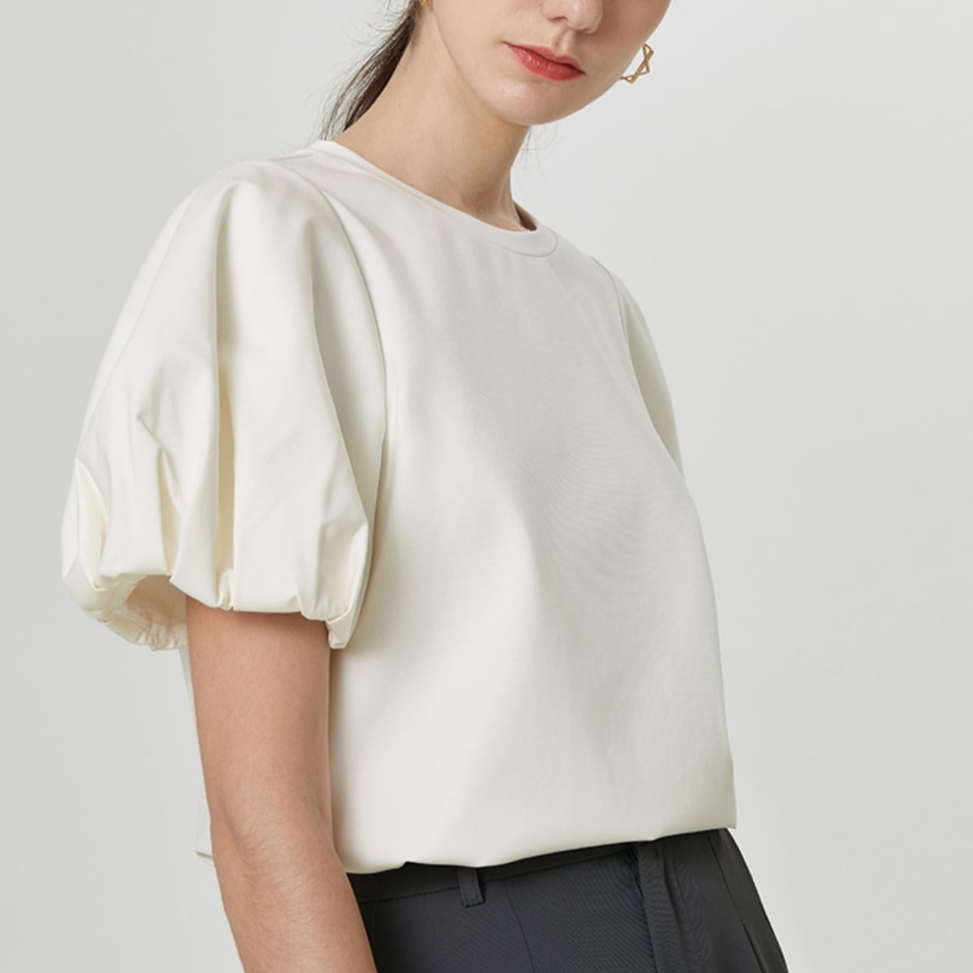 レディース トップス シャツ Tシャツ 白トップス デザイントップス パフスリーブ クルーネック