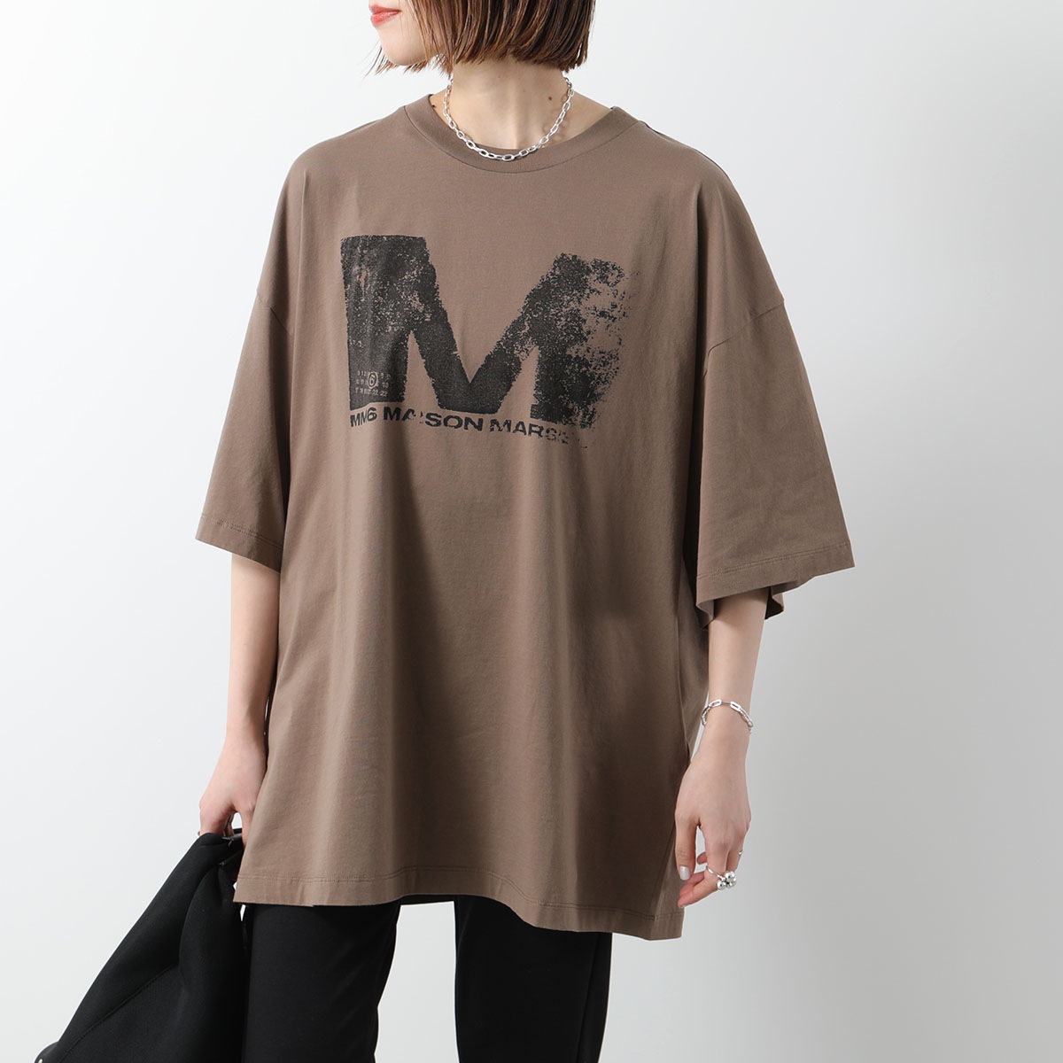 MM6 エムエムシックス メゾンマルジェラ Tシャツ S52GC0342 S24312 レディース 半袖 カットソー クルーネック オーバーサイズ ロゴT カラ