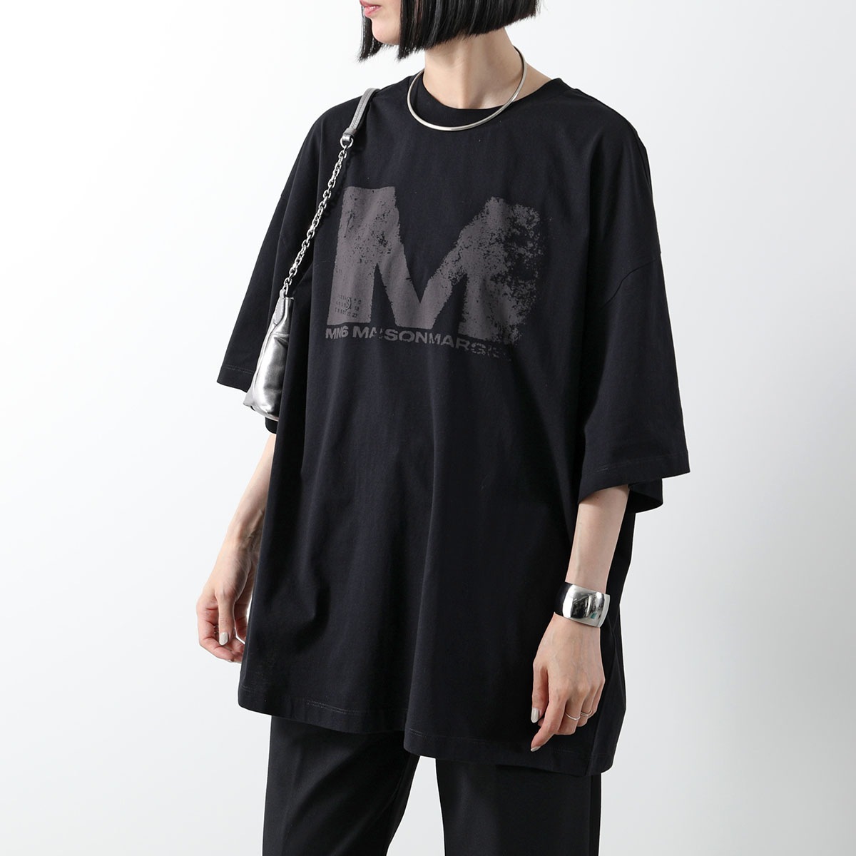 MM6 エムエムシックス メゾンマルジェラ Tシャツ S52GC0342 S24312 レディース 半袖 カットソー クルーネック オーバーサイズ ロゴT カラ