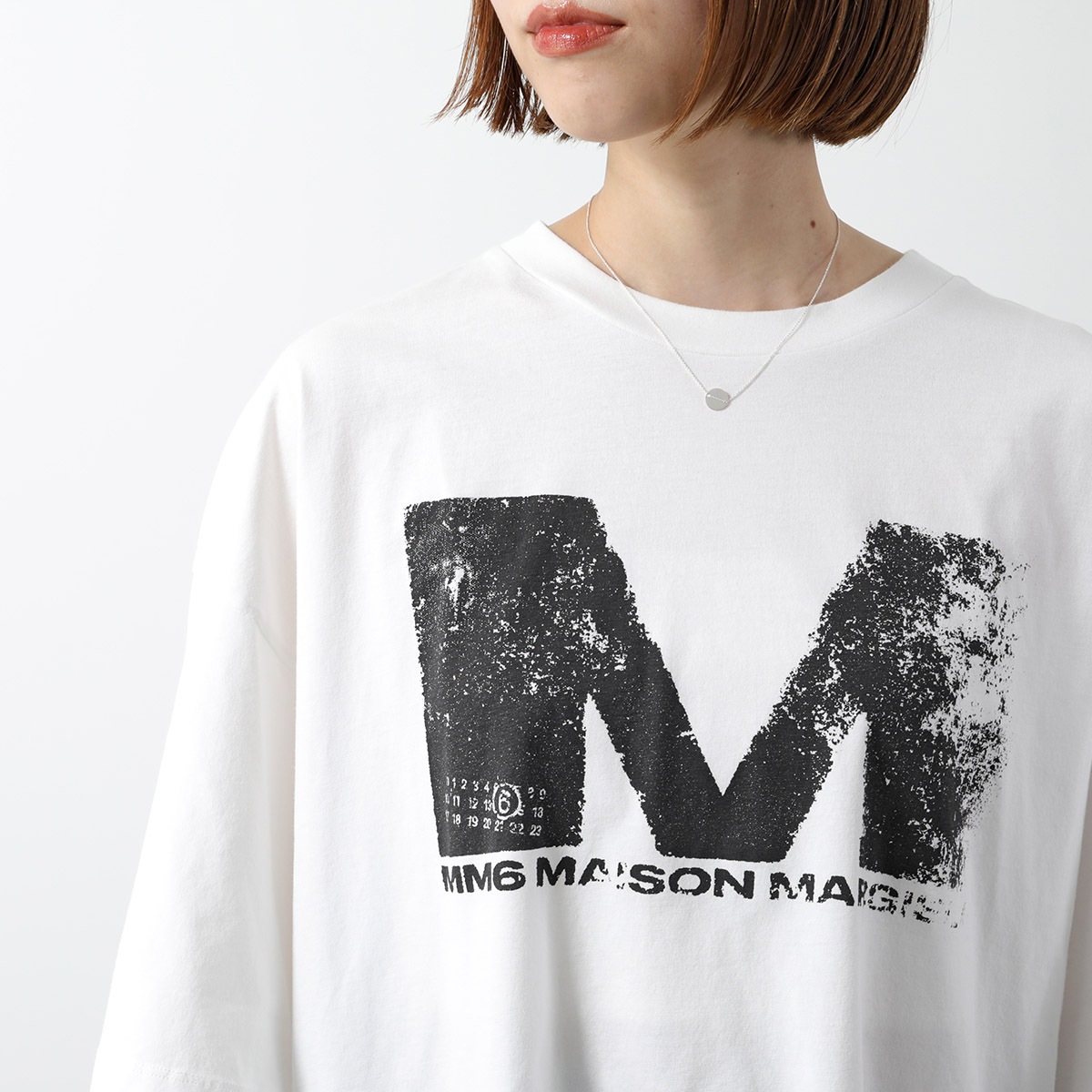 MM6 エムエムシックス メゾンマルジェラ Tシャツ S52GC0342 S24312 レディース 半袖 カットソー クルーネック オーバーサイズ ロゴT カラ