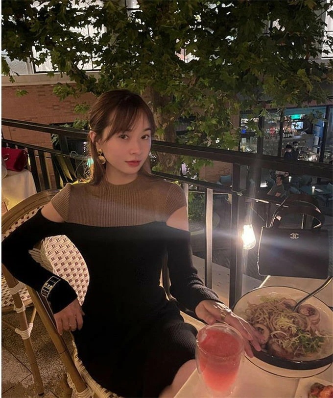 タイトワンピース レディース ニットワンピース ロング丈 リブ バイカラー切り替え ベアトップ きれいめ カジュアル セクシー 大人 長袖 美しい 大きいサイズ 細見え 春 秋 冬 送料無料 タイトワンピース レディース ニットワンピース ロング丈 リブ バイカラー切り替え ベアトップ きれいめ カジュアル セクシー 大人 長袖 美しい 大きいサイズ 細見え 春 秋 冬 送料無料