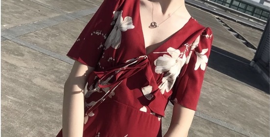 ワンピース ロング丈 半袖 Vネック 背中見せ デザイン 美ライン ラッフル フリル リボン 軽やか カラバリ スタイルアップ ドラマチック かわいい 大人可愛い きれいめ シンプル カジュアル 大人 ワンピース ロング丈 半袖 Vネック 背中見せ デザイン 美ライン ラッフル フリル リボン 軽やか カラバリ スタイルアップ ドラマチック かわいい 大人可愛い きれいめ シンプル カジュアル 大人