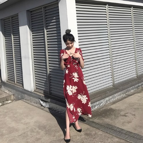 ワンピース ロング丈 半袖 Vネック 背中見せ デザイン 美ライン ラッフル フリル リボン 軽やか カラバリ スタイルアップ ドラマチック かわいい 大人可愛い きれいめ シンプル カジュアル 大人 ワンピース ロング丈 半袖 Vネック 背中見せ デザイン 美ライン ラッフル フリル リボン 軽やか カラバリ スタイルアップ ドラマチック かわいい 大人可愛い きれいめ シンプル カジュアル 大人