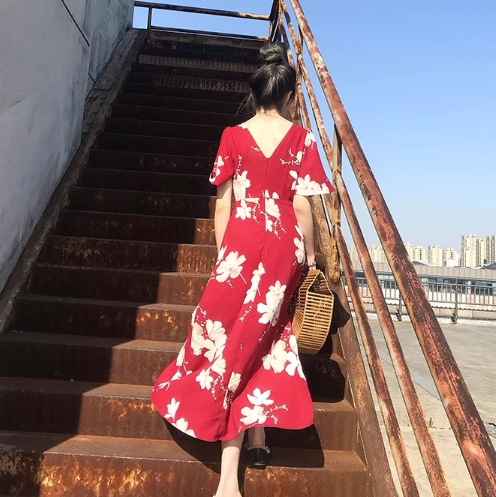 ワンピース ロング丈 半袖 Vネック 背中見せ デザイン 美ライン ラッフル フリル リボン 軽やか カラバリ スタイルアップ ドラマチック かわいい 大人可愛い きれいめ シンプル カジュアル 大人 ワンピース ロング丈 半袖 Vネック 背中見せ デザイン 美ライン ラッフル フリル リボン 軽やか カラバリ スタイルアップ ドラマチック かわいい 大人可愛い きれいめ シンプル カジュアル 大人