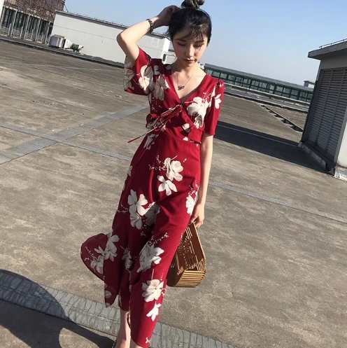 ワンピース ロング丈 半袖 Vネック 背中見せ デザイン 美ライン ラッフル フリル リボン 軽やか カラバリ スタイルアップ ドラマチック かわいい 大人可愛い きれいめ シンプル カジュアル 大人 ワンピース ロング丈 半袖 Vネック 背中見せ デザイン 美ライン ラッフル フリル リボン 軽やか カラバリ スタイルアップ ドラマチック かわいい 大人可愛い きれいめ シンプル カジュアル 大人