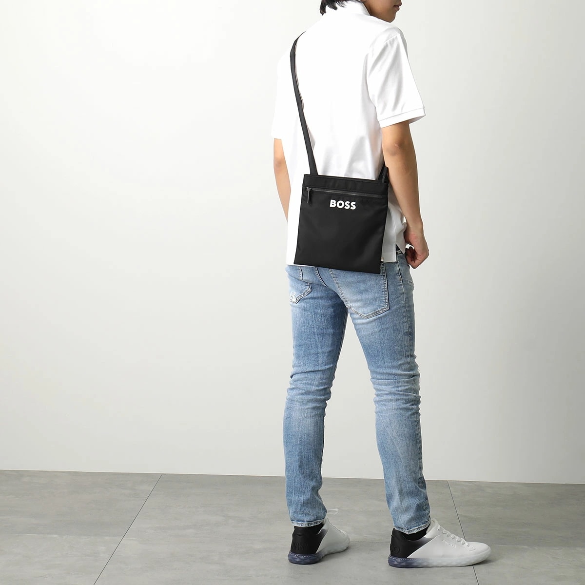 HUGO BOSS ヒューゴボス ショルダーバッグ Catch 3 Envelope L 50511930 10249707 メンズ エンベロープバッグ シグネチャーストライプ ロゴ 001