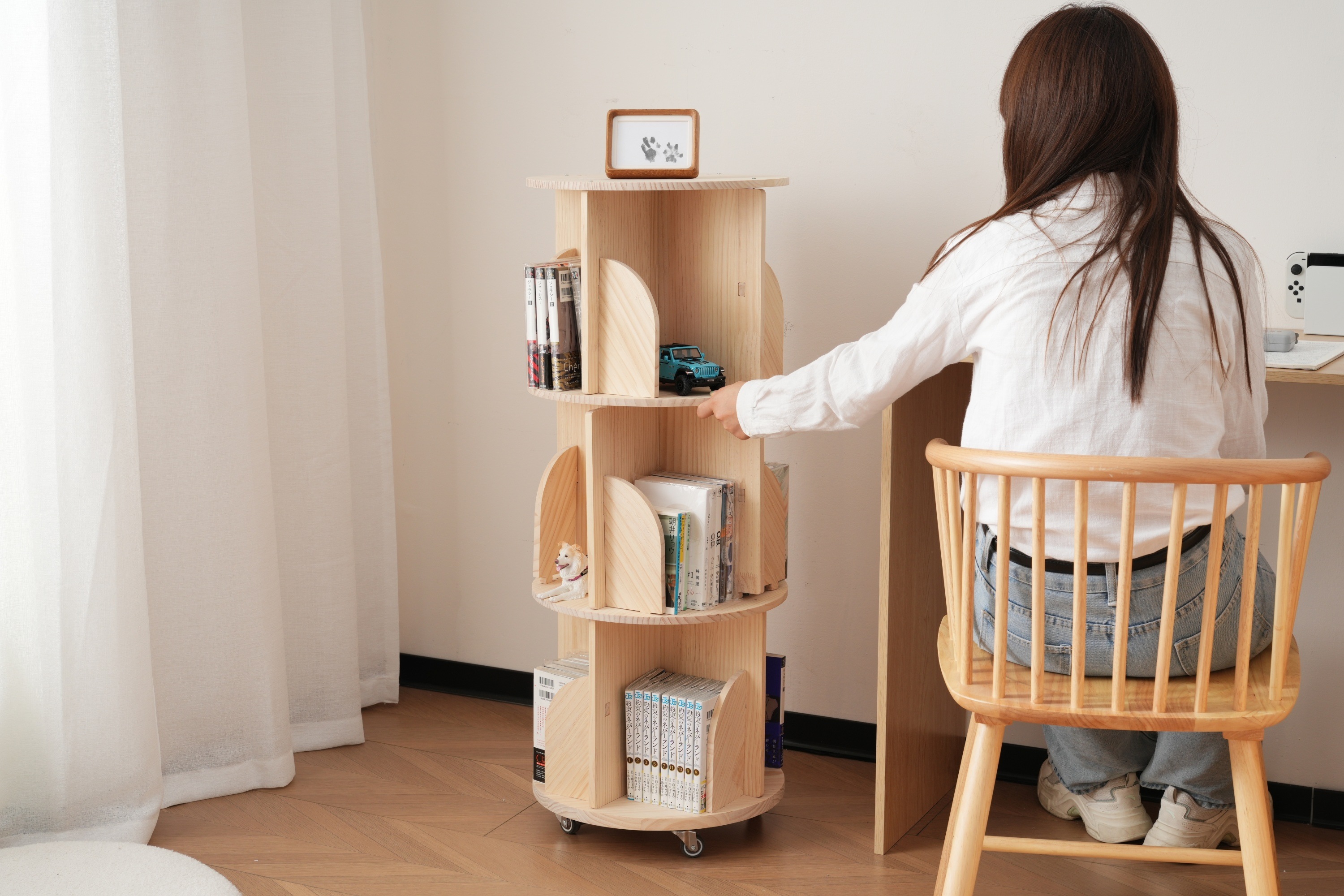 【本日限り激安SALE】【5段】無垢材 回転式本棚 キャスター付き 飾り棚 絵本棚 360回転本棚 コミック収納棚 本棚 大容量 回転ラック 組立簡単 省スペース 収納ラック 2段3段4段5段 【本日限り激安SALE】【5段】無垢材 回転式本棚 キャスター付き 飾り棚 絵本棚 360回転本棚 コミック収納棚 本棚 大容量 回転ラック 組立簡単 省スペース 収納ラック 2段3段4段5段