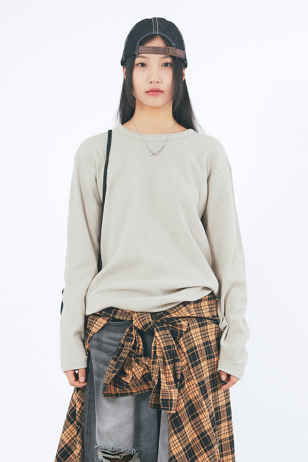 Waffle Slab Round Neck Long Sleeves 3色 新商品 韓国人気 肝節期 日常服 デイリー カップルアイテム ストリートファッション 贈り物 学生 大学生 Waffle Slab Round Neck Long Sleeves 3色 新商品 韓国人気 肝節期 日常服 デイリー カップルアイテム ストリートファッション 贈り物 学生 大学生
