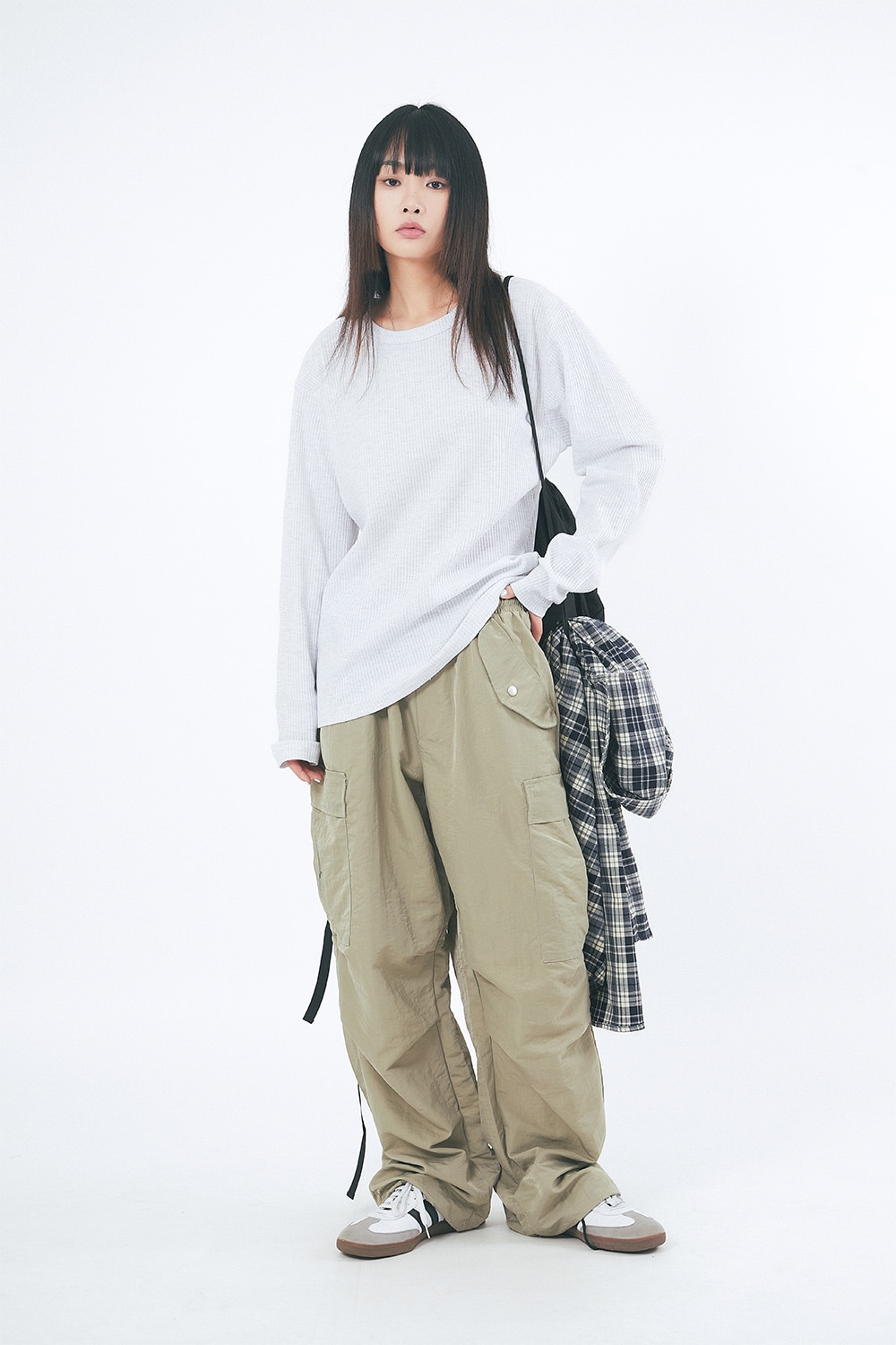 Waffle Slab Round Neck Long Sleeves 3色 新商品 韓国人気 肝節期 日常服 デイリー カップルアイテム ストリートファッション 贈り物 学生 大学生 Waffle Slab Round Neck Long Sleeves 3色 新商品 韓国人気 肝節期 日常服 デイリー カップルアイテム ストリートファッション 贈り物 学生 大学生