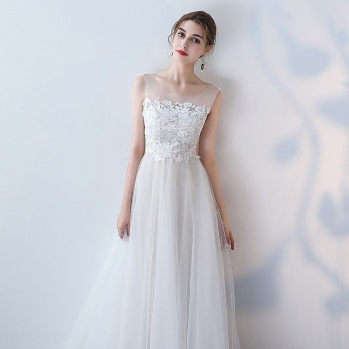 パーティードレス ウエディングドレス 二次会 花嫁 Aライン 白 ロングドレス チュール結婚式 演奏
