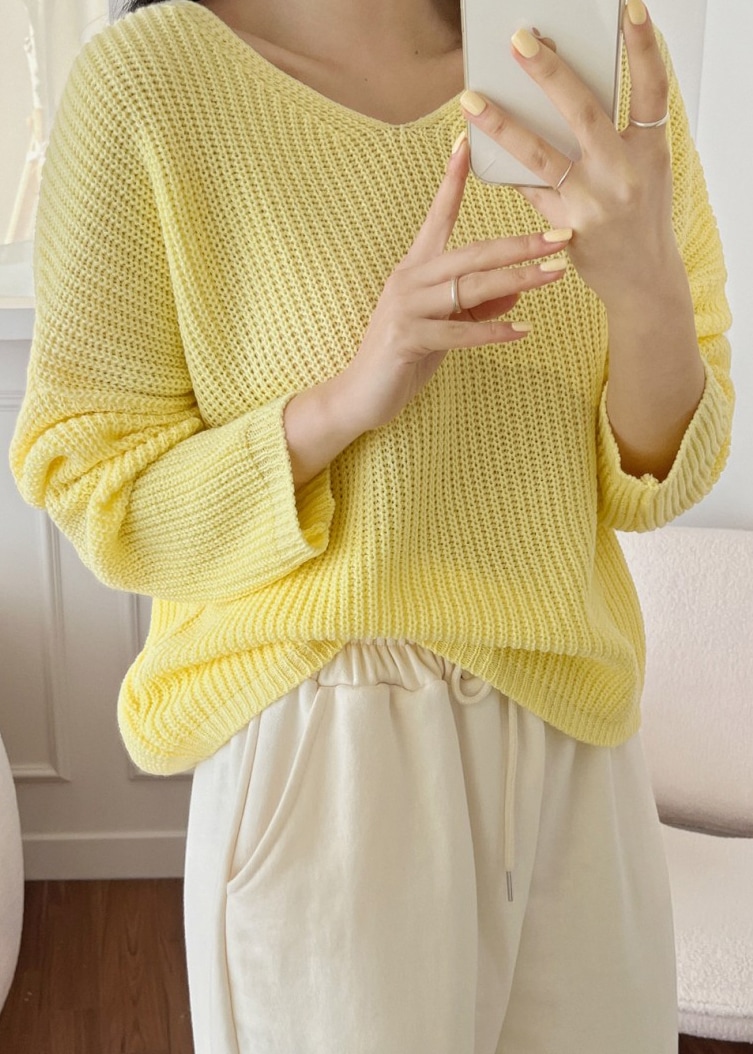 トップス セーター 長袖 Vネック ルーズ ニット 大人可愛い きれいめ シンプル 大人 上品 おしゃれ 大人女子 こなれ感 ラフ 個性的 とろみ感 抜け感 シック 春 トップス セーター 長袖 Vネック ルーズ ニット 大人可愛い