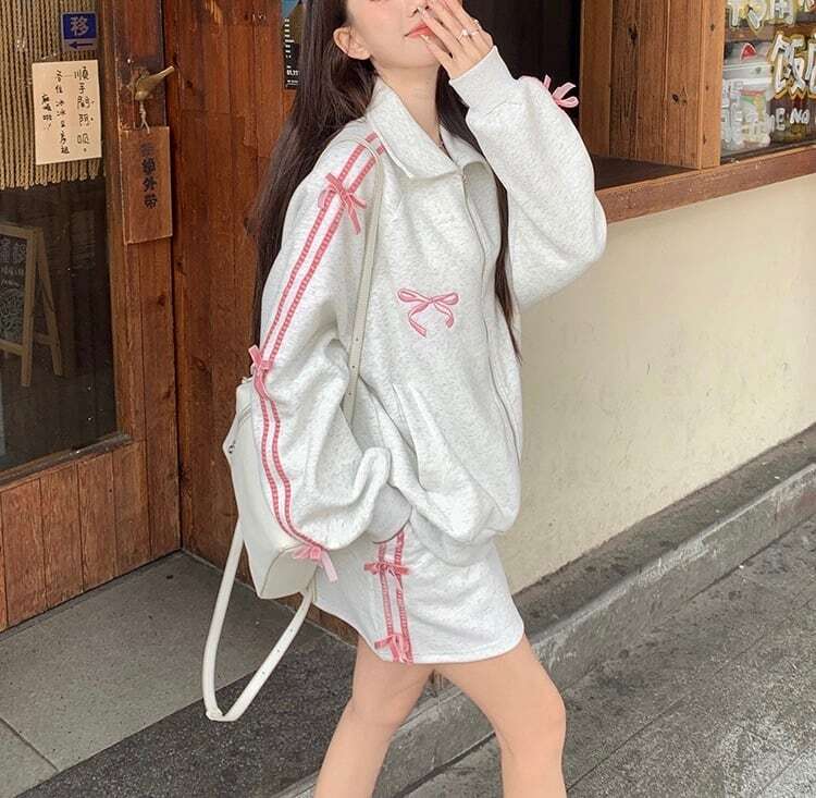 迅速な出荷 2024 春夏 上下2点セット トップス お出かけ 羽織り ショート丈フルラウンドヘム ミニ丈ボトムス ストレート系 レディーススタイルアップワイドお出かけトラック 迅速な出荷 2024 春夏 上下2点セット トップス お出かけ 羽織り ショート丈フルラウンドヘム ミニ丈ボトムス ストレート系 レディーススタイルアップワイドお出かけトラック