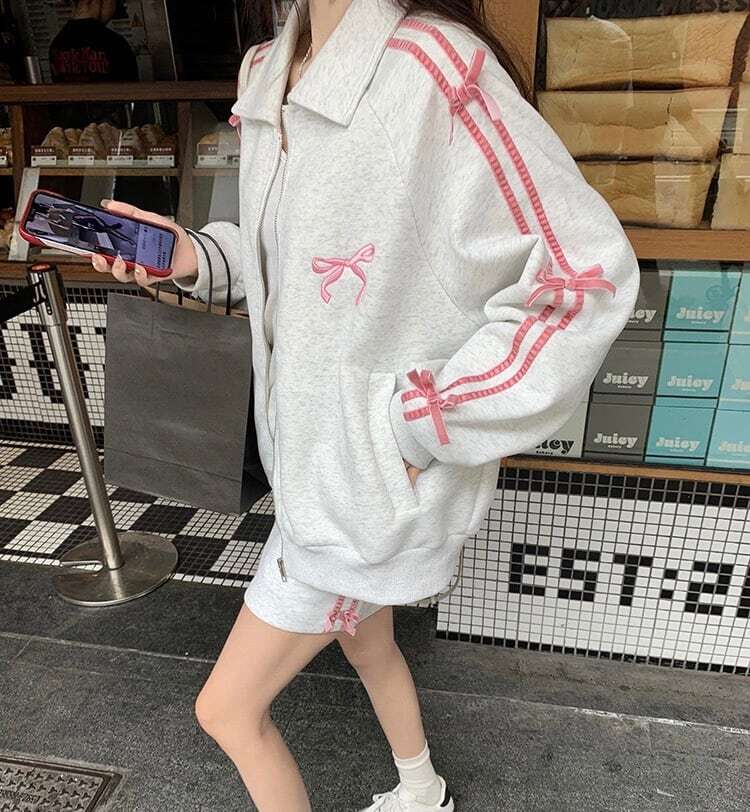 迅速な出荷 2024 春夏 上下2点セット トップス お出かけ 羽織り ショート丈フルラウンドヘム ミニ丈ボトムス ストレート系 レディーススタイルアップワイドお出かけトラック 迅速な出荷 2024 春夏 上下2点セット トップス お出かけ 羽織り ショート丈フルラウンドヘム ミニ丈ボトムス ストレート系 レディーススタイルアップワイドお出かけトラック