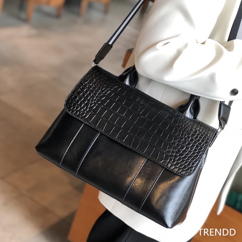 【即納 品質保証】本革 韓国 バケツバッグ ショルダーバッグ レディース 2wayバッグ 斜めがけバッグ トートバ ッグ 大容量 バッグ 通勤 肩ベルト調節可能 カバン バック 斜め掛け 母の日 【即納 品質保証】本革 韓国 バケツバッグ ショルダーバッグ レディース 2wayバッグ 斜めがけバッグ トートバ ッグ 大容量 バッグ 通勤 肩ベルト調節可能 カバン バック 斜め掛け 母の日