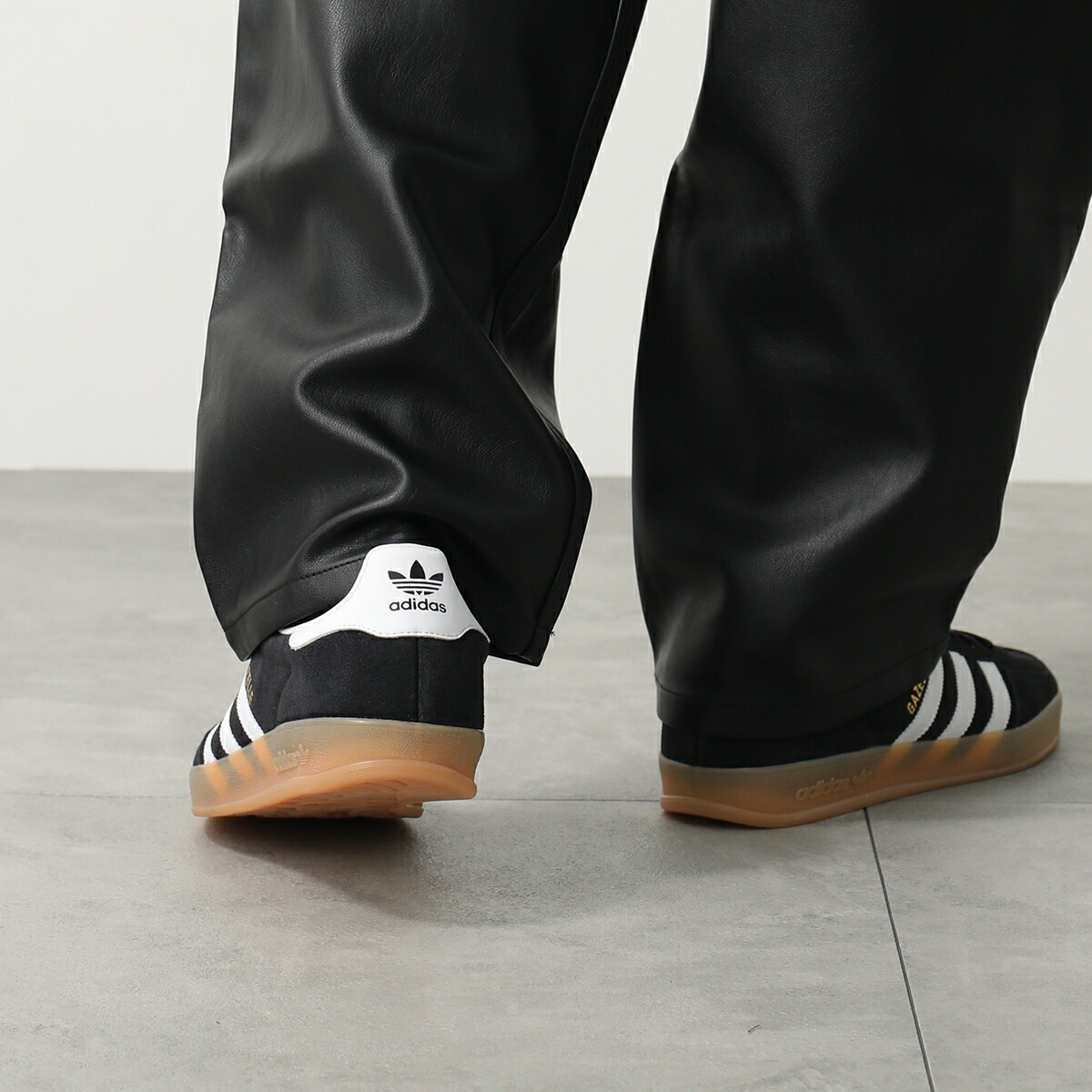 adidas Originals アディダスオリジナルス スニーカー GAZELLE INDOOR ガゼル インドア JI2060 メンズ ローカット スウェード 靴 CBLACK/FTWWHT/GU adidas Originals アディダスオリジナルス スニーカー GAZELLE INDOOR ガゼル インドア JI2060 メンズ ローカット スウェード 靴 CBLACK/FTWWHT/GU