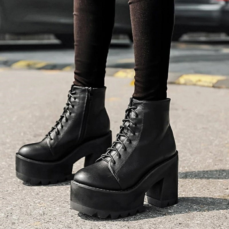 ショートブーツブーツ 厚底ブーツ レディース 厚底 ブーツ 歩きやすい 疲れない チャンキーヒール ヒール10cm サイド ジッパー コスプレ 大きいサイズ ブーツ 編み上げ 厚底ブーツ 大きい 疲れ ショートブーツブーツ 厚底ブーツ レディース 厚底 ブーツ 歩きやすい 疲れない チャンキーヒール ヒール10cm サイド ジッパー コスプレ 大きいサイズ ブーツ 編み上げ 厚底ブーツ 大きい 疲れ