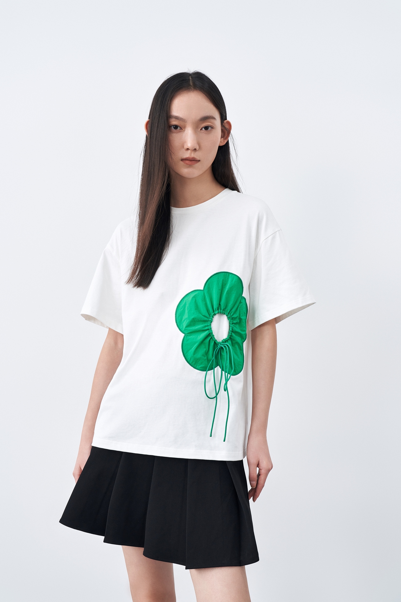 夏 秋 レディース 女性 ファッション 花柄 半袖 Tシャツカジュアル シンプル フラワー ホワイト S M L XL トップス Tシャツ シャツ 袖あり 半袖 かわいい 大人可愛い きれいめ 夏 秋 レディース 女性 ファッション 花柄 半袖 Tシャツカジュアル シンプル フラワー ホワイト S M L XL トップス Tシャツ シャツ 袖あり 半袖 かわいい 大人可愛い きれいめ