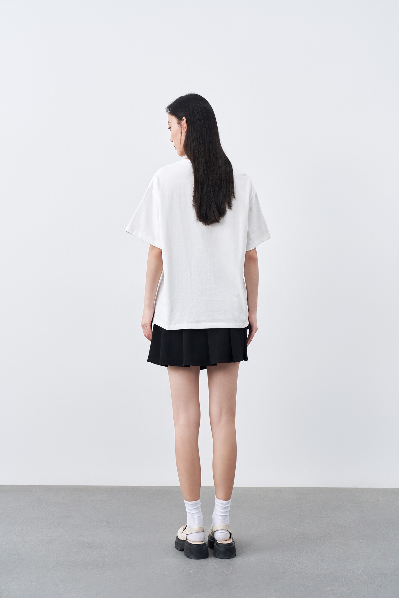 夏 秋 レディース 女性 ファッション 花柄 半袖 Tシャツカジュアル シンプル フラワー ホワイト S M L XL トップス Tシャツ シャツ 袖あり 半袖 かわいい 大人可愛い きれいめ 夏 秋 レディース 女性 ファッション 花柄 半袖 Tシャツカジュアル シンプル フラワー ホワイト S M L XL トップス Tシャツ シャツ 袖あり 半袖 かわいい 大人可愛い きれいめ