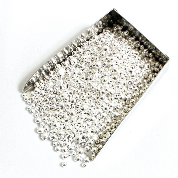 純銀 sv1000 国産 銀インゴットの素 シルバー 500g(100gx5ヶ) 笹吹き(ささぶき) 地金 粒銀 ササ 純銀 sv1000 国産 銀インゴットの素 シルバー 500g(100gx5ヶ) 笹吹き(ささぶき) 地金 粒銀 ササ