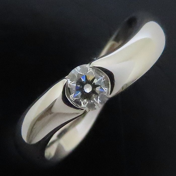 俄 NIWAKA ダイヤモンド リング 指輪 一粒ダイヤモンド 6.5号 Pt950プラチナ/293753【中古】 俄 NIWAKA ダイヤモンド リング 指輪 一粒ダイヤモンド 6.5号 Pt950プラチナ/293753【中古】