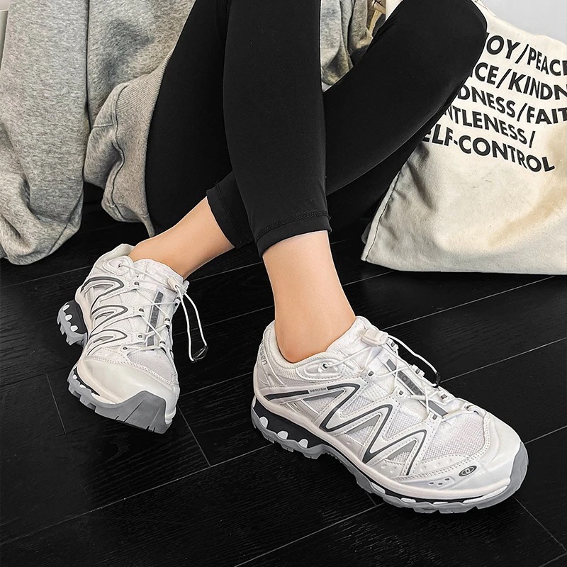 スニーカー復古スポーツサンダル2024新夏スニーカー通気スポーツシューズ韓国レディーススポーツサンダル