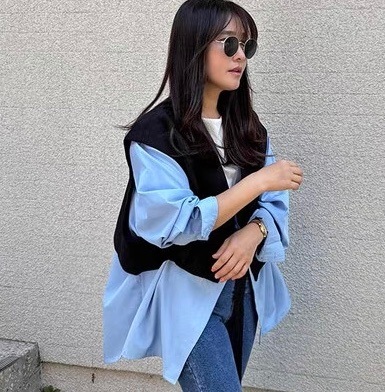 ベストドッキング長袖オーバーサイズシャツ ドッキングデザイン ドッキング 長袖シャツ 長袖ブラウス 水色 ライトブルー 青 ブルー 白 ホワイト ブラック 黒 バイカラー 韓国 オルチャン レディース ベストドッキング長袖オーバーサイズシャツ ドッキングデザイン ドッキング 長袖シャツ 長袖ブラウス 水色 ライトブルー 青 ブルー 白 ホワイト ブラック 黒 バイカラー 韓国 オルチャン レディース