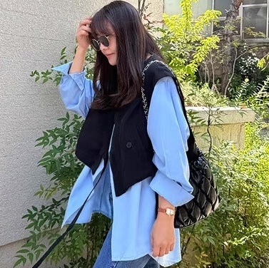 ベストドッキング長袖オーバーサイズシャツ ドッキングデザイン ドッキング 長袖シャツ 長袖ブラウス 水色 ライトブルー 青 ブルー 白 ホワイト ブラック 黒 バイカラー 韓国 オルチャン レディース ベストドッキング長袖オーバーサイズシャツ ドッキングデザイン ドッキング 長袖シャツ 長袖ブラウス 水色 ライトブルー 青 ブルー 白 ホワイト ブラック 黒 バイカラー 韓国 オルチャン レディース