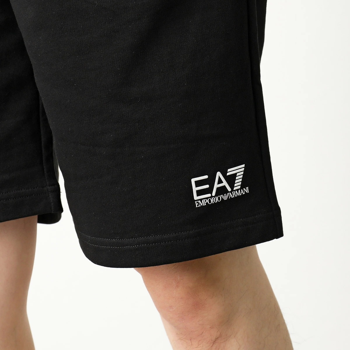 EA7 EMPORIO ARMANI エアセッテ エンポリオアルマーニ スウェットパンツ 8NPS02 PJ05Z メンズ ハーフパンツ ロゴ コットン カラー EA7 EMPORIO ARMANI エアセッテ エンポリオアルマーニ スウェットパンツ 8NPS02 PJ05Z メンズ ハーフパンツ ロゴ コットン カラー