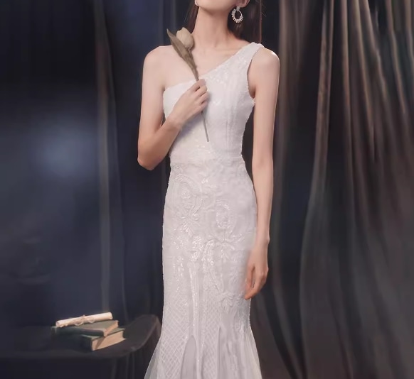 レディース ドレス パーティードレス ロング マキシ 袖なし ノースリーブ ワンショルダー スリム 細身 フィッシュテール スパンコール 異国風 大人可愛い きれいめ 上品 おしゃれ こなれ感 クール レディース ドレス パーティードレス ロング マキシ 袖なし ノースリーブ ワンショルダー スリム 細身 フィッシュテール スパンコール 異国風 大人可愛い きれいめ 上品 おしゃれ こなれ感 クール