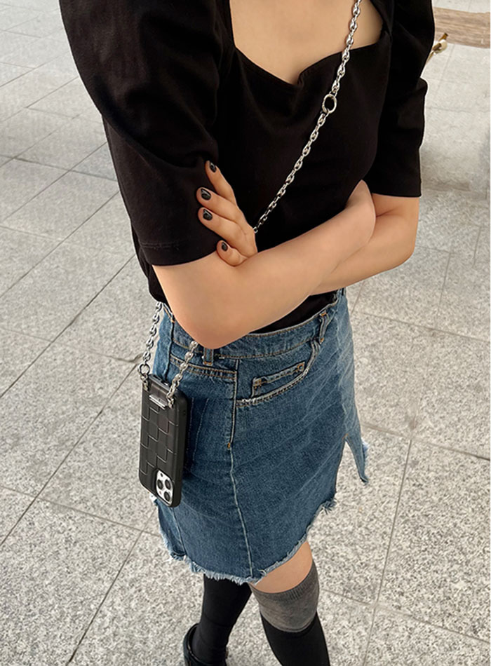 【レザー 編込み シルバーロゴプレートiPhoneケース】革 スマホケース 高級感 エレガント ロゴ ストリート カジュアル モード iPhone12 iPhone13 iPhone14 iPhone