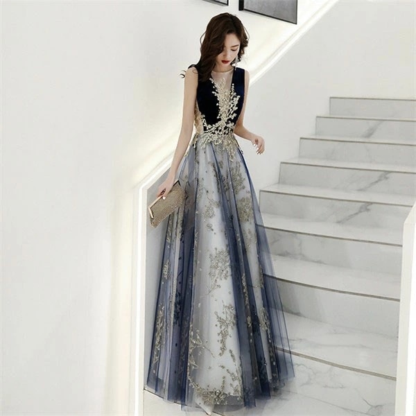 数量限定品ドレス 大人 ピアノ 発表会 演奏会用ドレス 演奏会 イブニングドレス 結婚式 母親 ピアノ発表会 中学生 パーティードレス 発表会ドレス ロング丈 ロングドレス 編み上げ お呼ばれ 袖あり 数量限定品ドレス 大人 ピアノ 発表会 演奏会用ドレス 演奏会 イブニングドレス 結婚式 母親 ピアノ発表会 中学生 パーティードレス 発表会ドレス ロング丈 ロングドレス 編み上げ お呼ばれ 袖あり