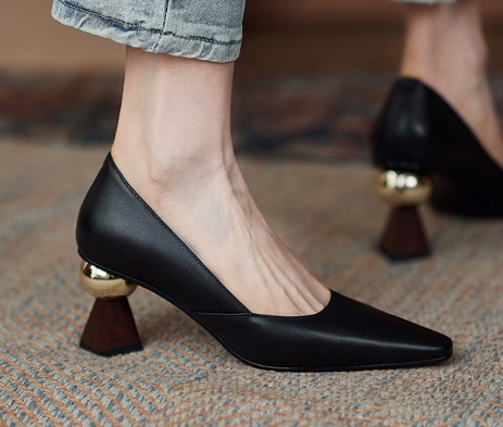 レディース パンプス 革靴 ハイヒール 太ヒール 6.5 ポインテッドトゥ 革 大人可愛い きれいめ カジュアル 上品 おしゃれ かっこいい エレガント クール 存在感 シック スタイリッシュ
