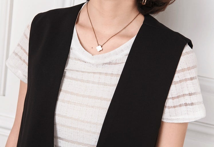 トップス 深Ｖベスト ミディアム丈 シームレス ノーカラー ノースリーブ ミディアム丈 ストレート ゆったり 無地 ゆったり 人気 おすすめ おしゃれ お洒落 激安 安い プチプラ lout